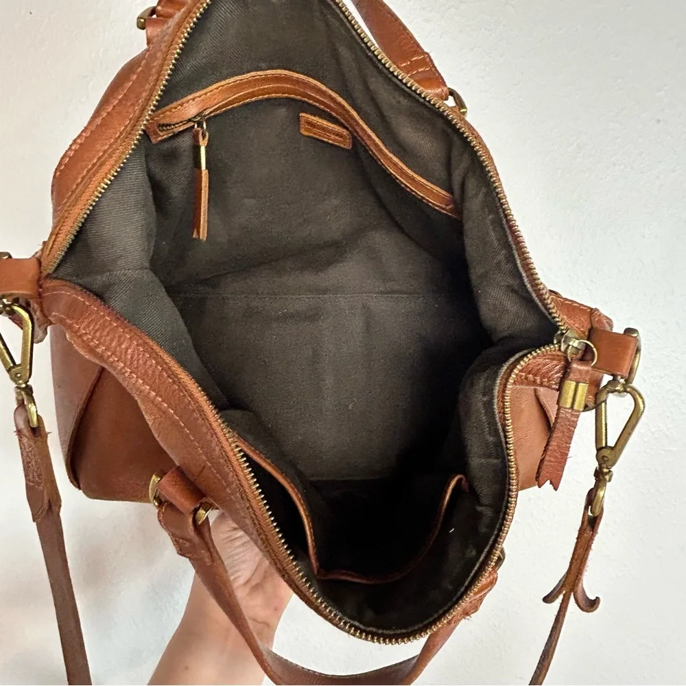 Madewell Cognac Leather Crossbody Shoulder Purse - Picture 9 of 17